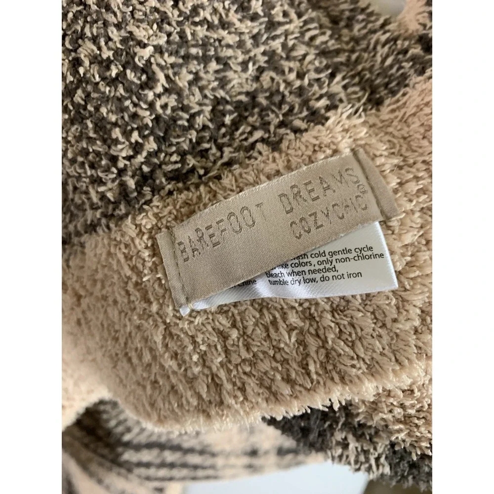 Barefoot Dreams CozyChic Plaid Oversized Scarf Wrap Beige Brown